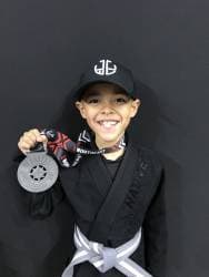 Mikey Flores profile photo